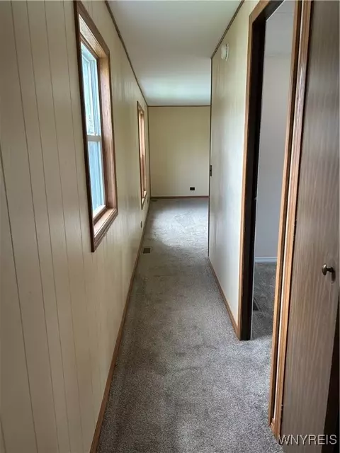 1070 Creekside Dr, Evans, NY 14047 photo 15