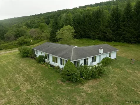 6602 Rawson Rd, Lyndon, NY 14727