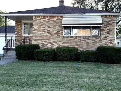130 Garland Ave, Cheektowaga, NY 14206
