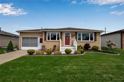 112 Parwood Dr, Cheektowaga, NY 14227
