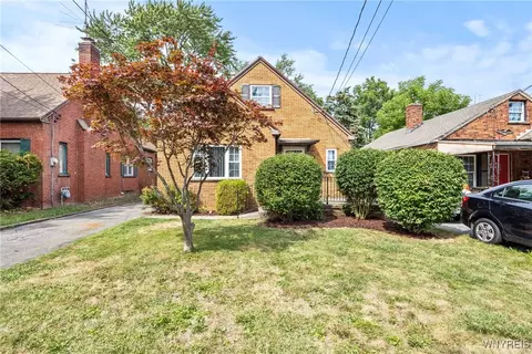 1210 Vanderbilt Ave, Niagara Falls, NY 14305
