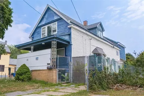 65 Goembel Ave, Buffalo, NY 14211