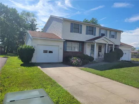 4174 Victorian Dr, Hamburg, NY 14075