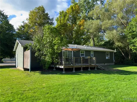 Exterior - 6 Clearview Dr, Arcade, NY 14009 photo 2 of 5