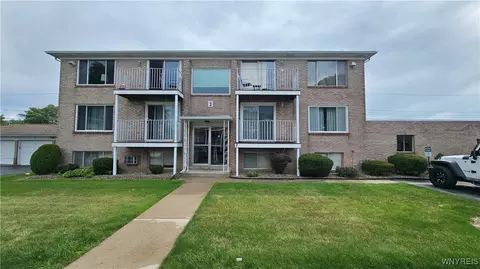 3433 Harlem Rd #2, Cheektowaga, NY 14225