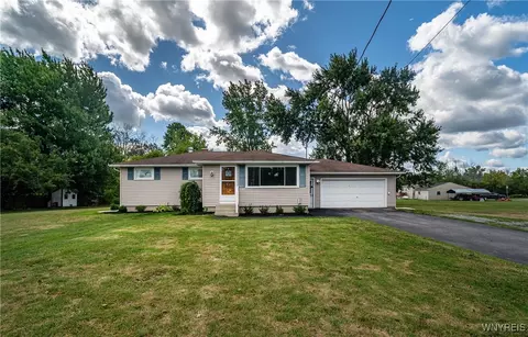 3396 Dodgeson Rd, Alexander, NY 14005