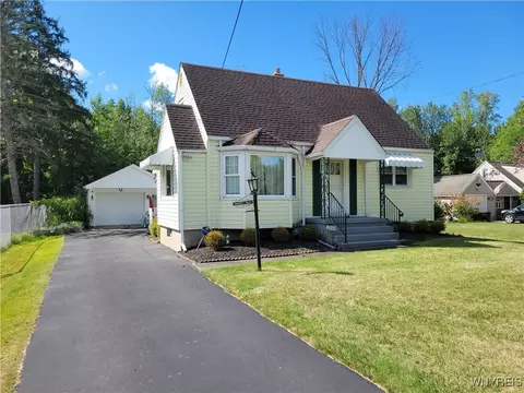 2828 Homeyer Rd, Wheatfield, NY 14120