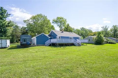 Exterior - 726 Schultz Rd, Elma, NY 14059 photo 9 of 12