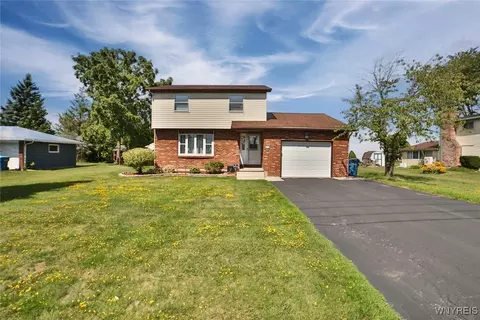 6010 Grauer Rd, Niagara, NY 14305