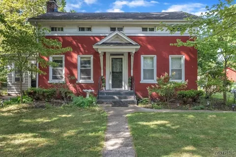 311 Mcchesney St, Wilson, NY 14172