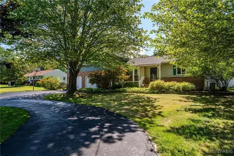 1225 Church Rd, Evans, NY 14006