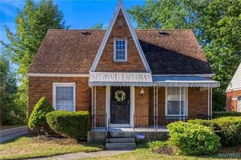213 Phyllis Ave, Buffalo, NY 14215