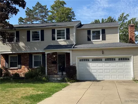 59 Laurie Lea, Amherst, NY 14221