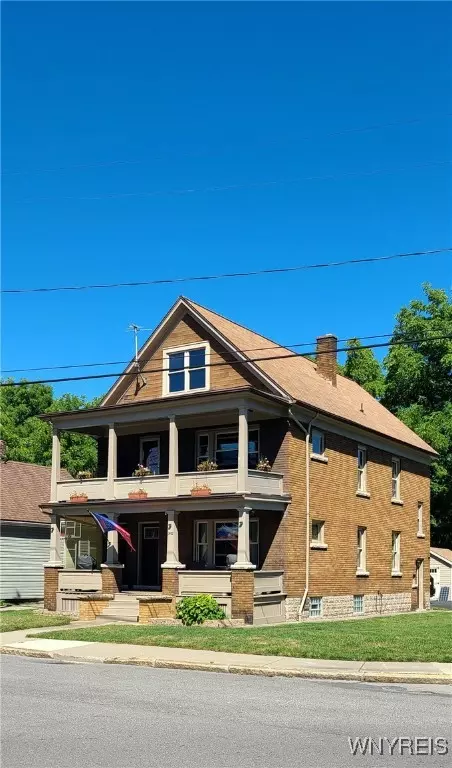 1552 North Ave, Niagara Falls, NY 14305