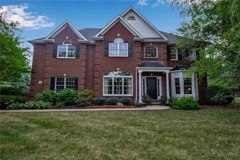 1 N Woodside Ln, Amherst, NY 14221