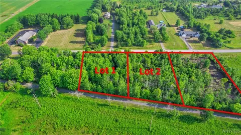 2 Clarence Center Road, Newstead, NY 14001