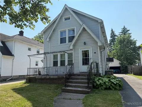 68 Liberty Ter, Cheektowaga, NY 14215