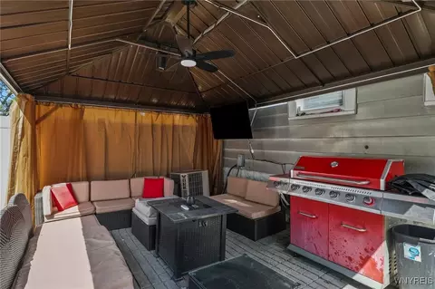 Exterior - 96 Eckhert St, Buffalo, NY 14207 photo 4 of 4