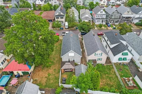 View/Area - 96 Eckhert St, Buffalo, NY 14207 photo 2 of 4