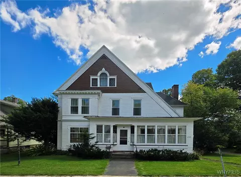39 Jefferson St, New Albion, NY 14719