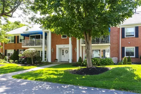 13 C Hickory Hill Rd #C, Amherst, NY 14221
