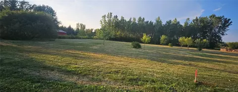 3719 Mapleton Rd, Wheatfield, NY 14132 photo 21