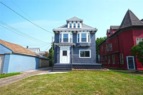1349 Mckinley Pkwy, Lackawanna, NY 14218