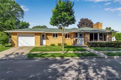 117 Lennox Ave, Amherst, NY 14226