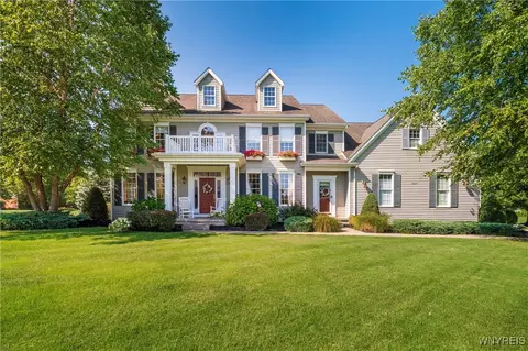 5627 Marthas Vineyard, Clarence Center, NY 14032