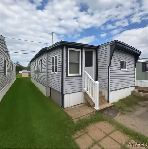 72 Shamrock, Lackawanna, NY 14218