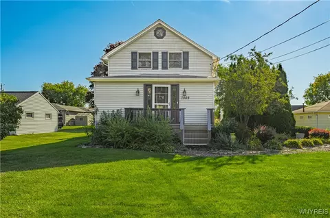 1049 Nash Rd, North Tonawanda, NY 14120