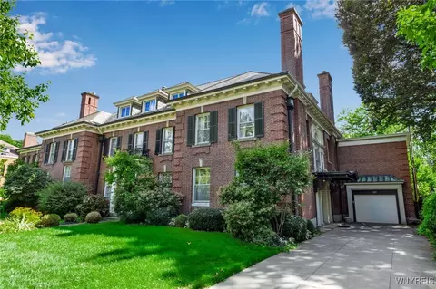 180 Bryant St, Buffalo, NY 14222