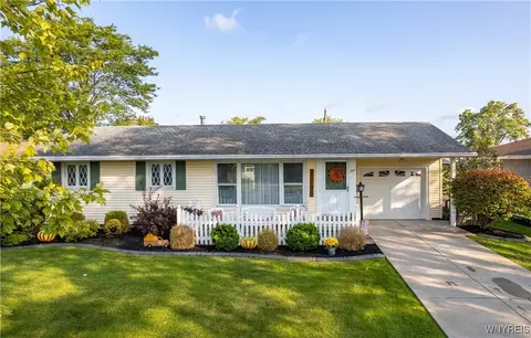 50 Woodmere Dr, Tonawanda, NY 14150