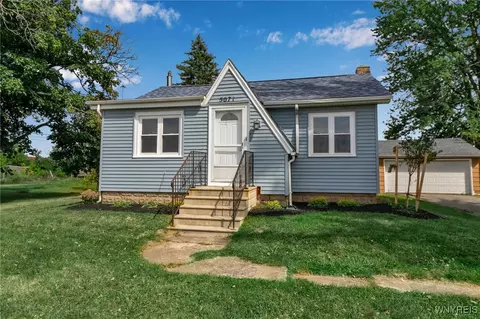 5071 Junction Rd, Lockport, NY 14094
