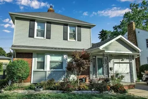 284 Burke Dr, Cheektowaga, NY 14215