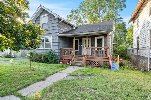 312 Walnut St, Lockport, NY 14094