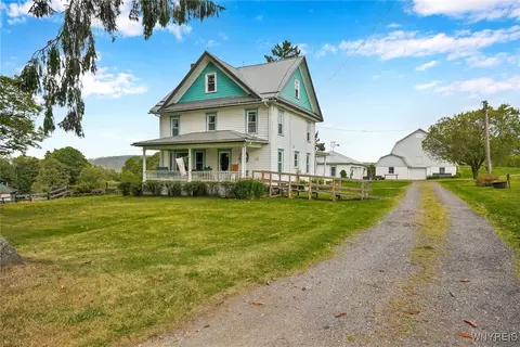 7907 Kingsbury Hill Rd, Franklinville, NY 14737