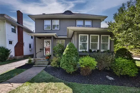 60 Morrow Ave, Lockport, NY 14094