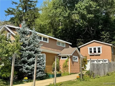 17 Oak St, Allegany, NY 14706
