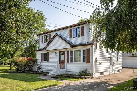195 Delray Ave, West Seneca, NY 14224