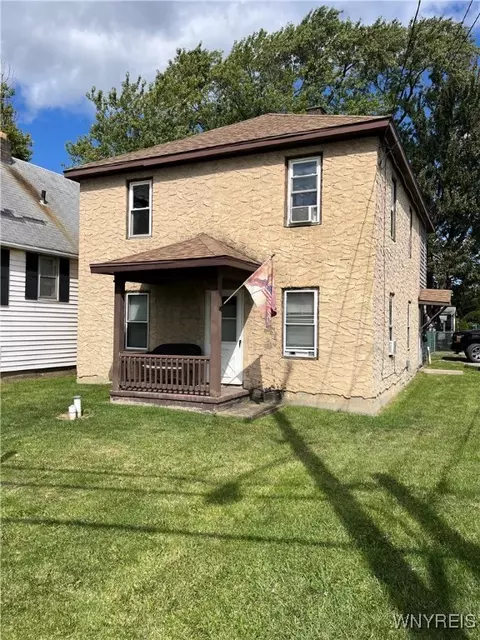 3052 Lockport Rd, Niagara, NY 14305