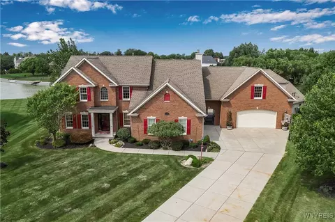 8182 Melissa Renee Ct, Buffalo, NY 14221