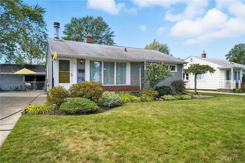 129 Bennington Rd, Amherst, NY 14226