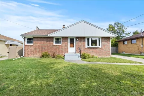 1317 Master St, North Tonawanda, NY 14120