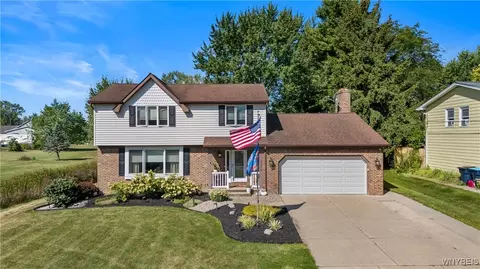 2268 Stony Point Rd, Grand Island, NY 14072