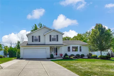 206 Continental Dr, Lockport, NY 14094