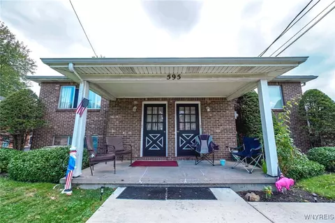595 E Robinson St, North Tonawanda, NY 14120
