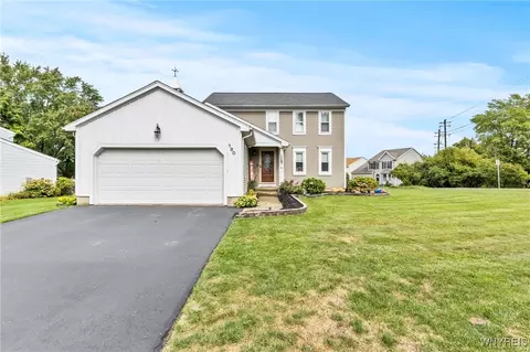 180 Crownview, Hamburg, NY 14075