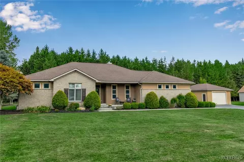 11514 Stolle Rd, East Aurora, NY 14052