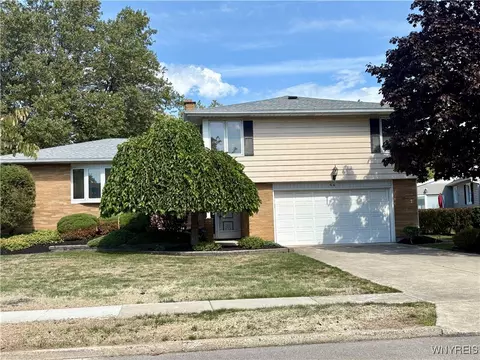 66 Willowgrove Ct, Tonawanda, NY 14150